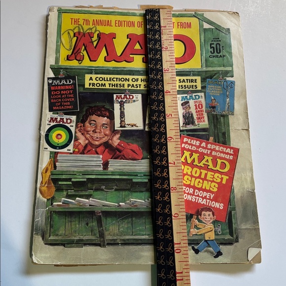 The Worst From Mad 7th Annual Edition - With Mad Protest Signs MAD Magazine - Picture 3 of 11